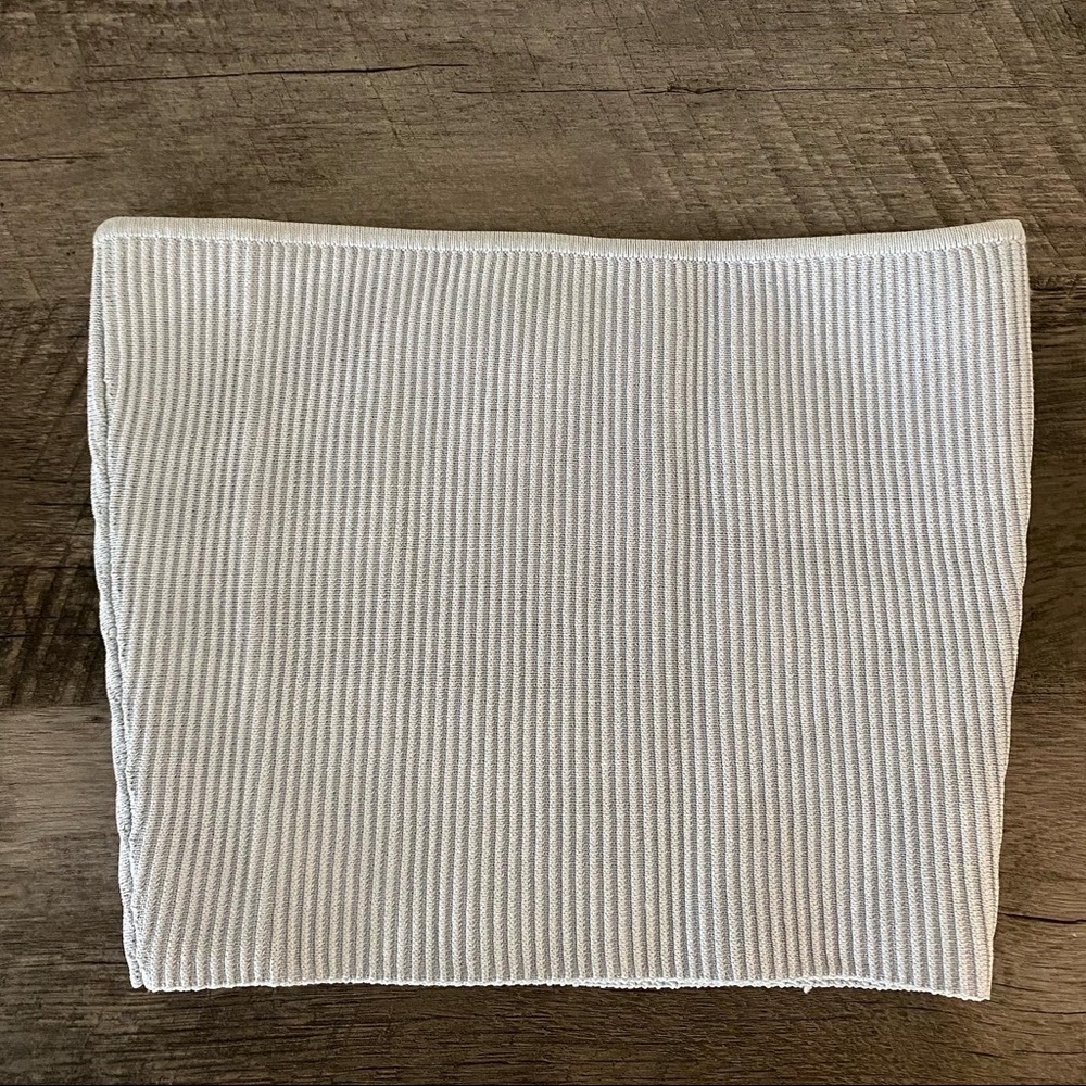 Aritzia Babaton tube top